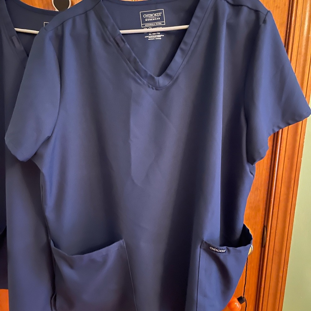Cherokee Women's Navy Blue V-Neck Top - Picture 2 of 7